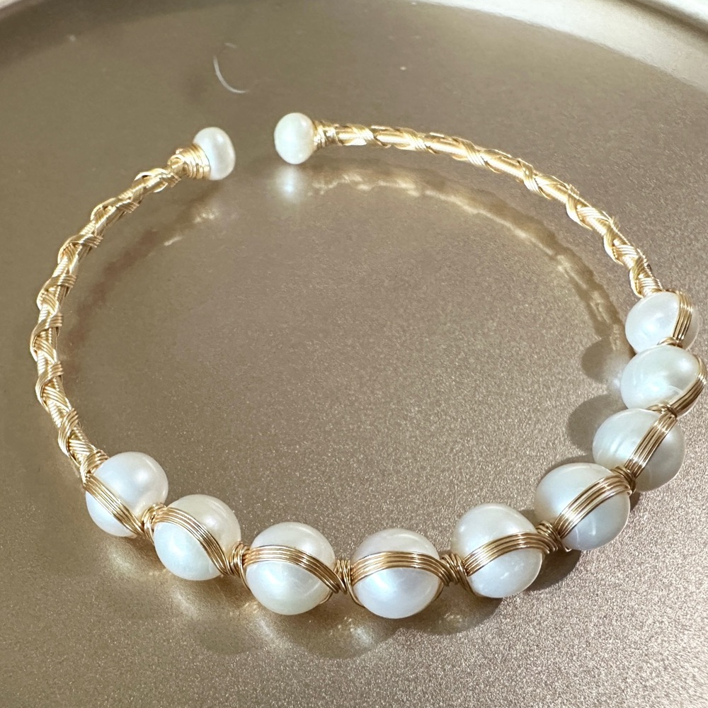 6.75 Freshwater Genuine Pearl with Golden Braided Wired Bracelet